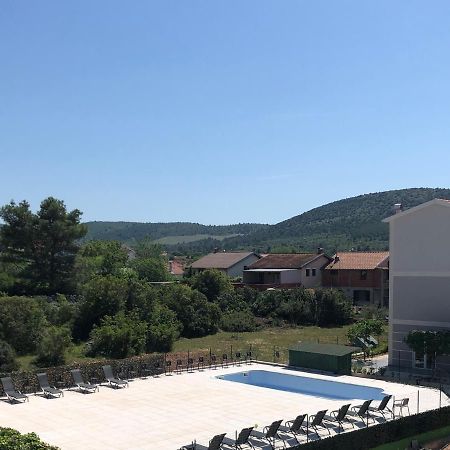 Lipovac Resort Ficus بيليس المظهر الخارجي الصورة