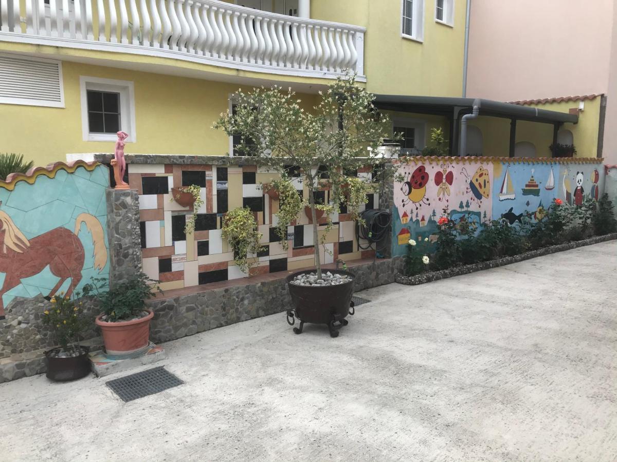 Lipovac Resort Ficus بيليس المظهر الخارجي الصورة