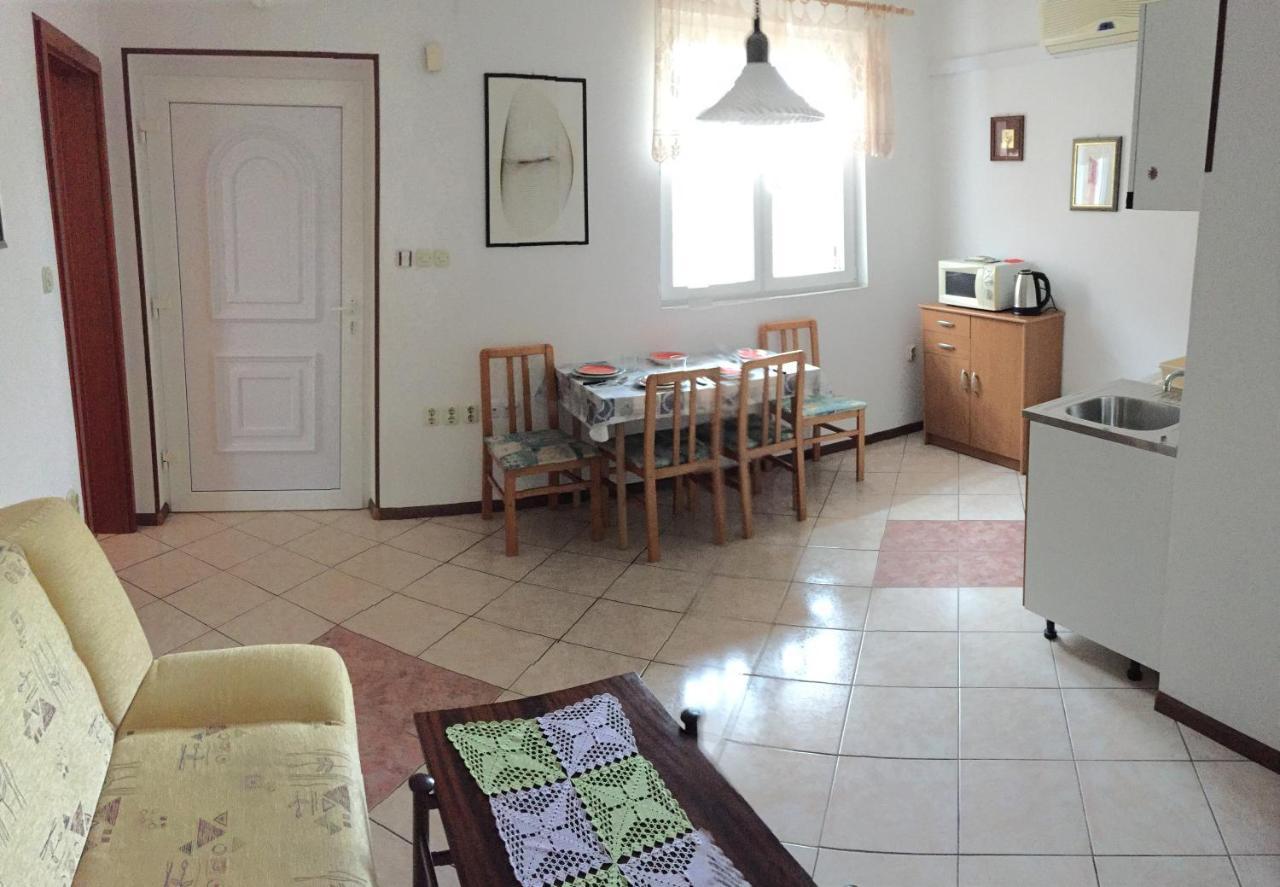 Lipovac Resort Ficus بيليس المظهر الخارجي الصورة