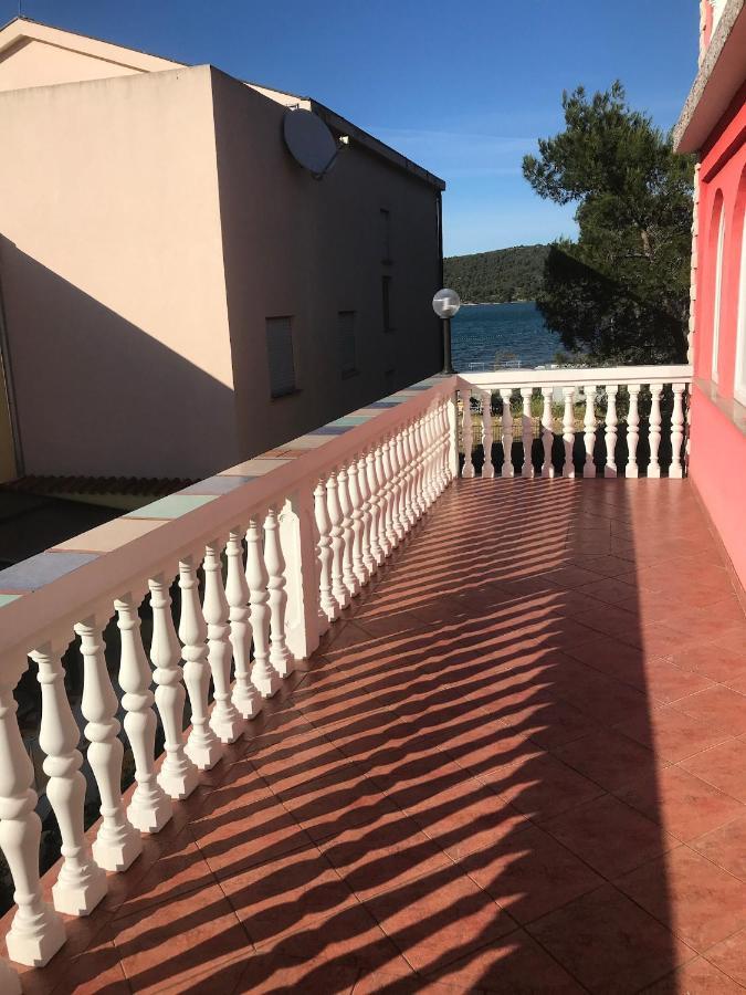 Lipovac Resort Ficus بيليس المظهر الخارجي الصورة
