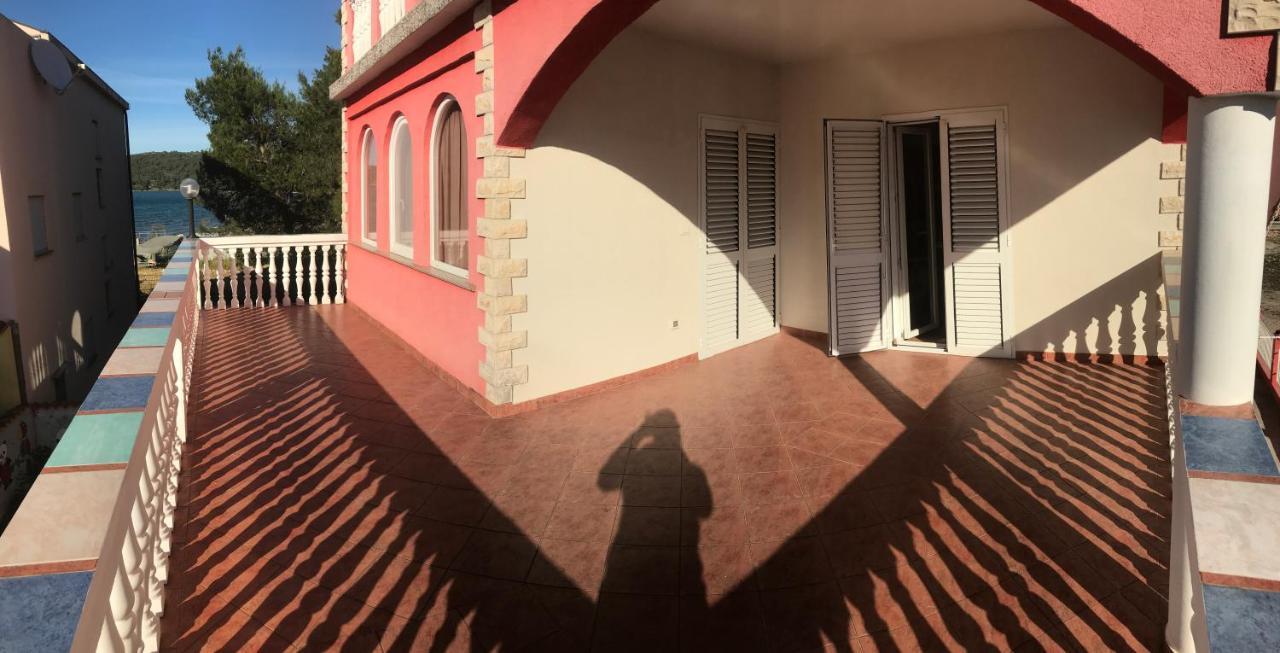 Lipovac Resort Ficus بيليس المظهر الخارجي الصورة