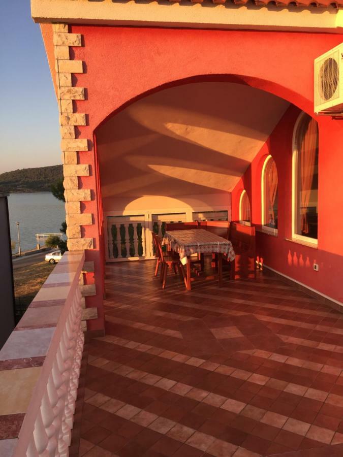Lipovac Resort Ficus بيليس المظهر الخارجي الصورة